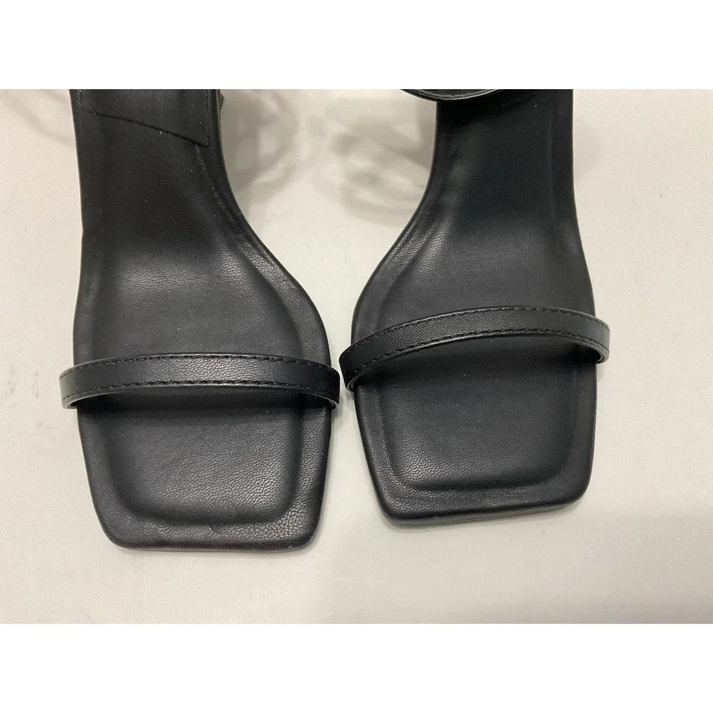 Qupid Anessa-01 Black Strappy Square Toe Stiletto Heel Sandals Womens Size 6 NEW